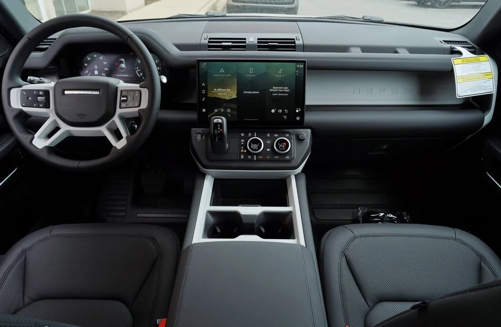 Used 2026 Gray Land Rover S image 9