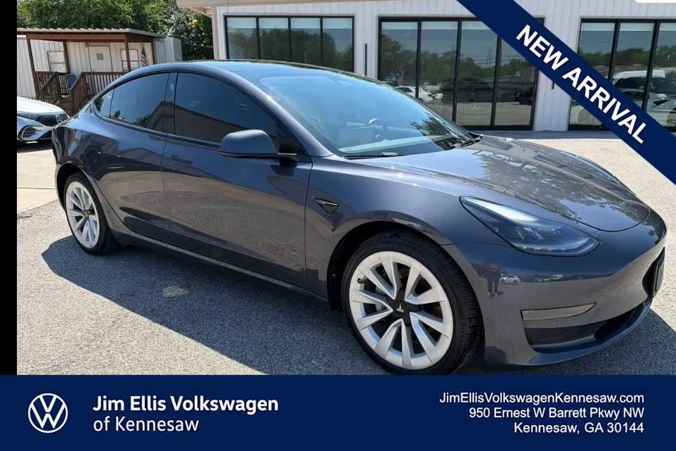 2023 Tesla Model 3 -'s photo