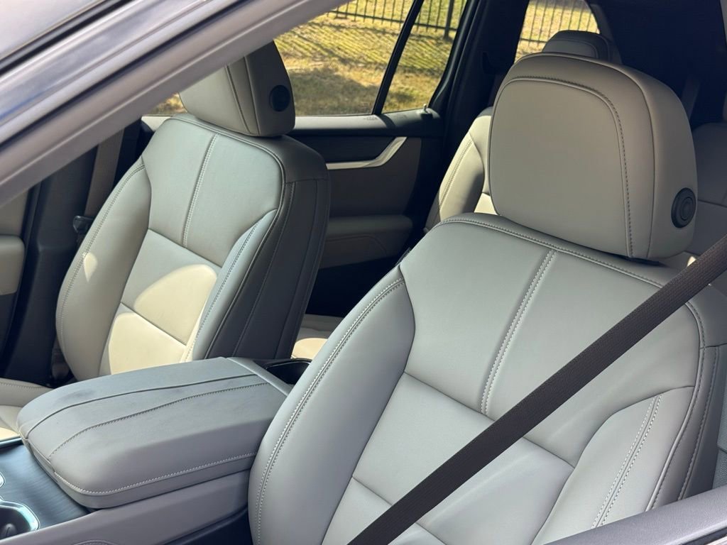 2026 GMC Acadia Elevation - Photo 16