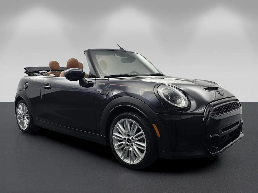 2024 MINI Convertible Cooper S's photo