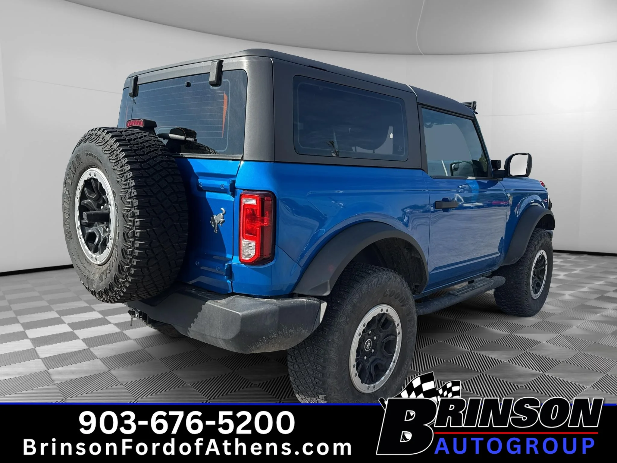 Certified Used 2022 Velocity Blue Metallic Ford  image 5