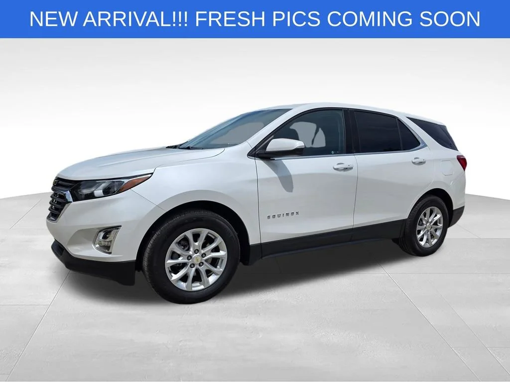 Used 2019 IRIDESCENT PEARL TRICOAT Chevrolet LT image 2