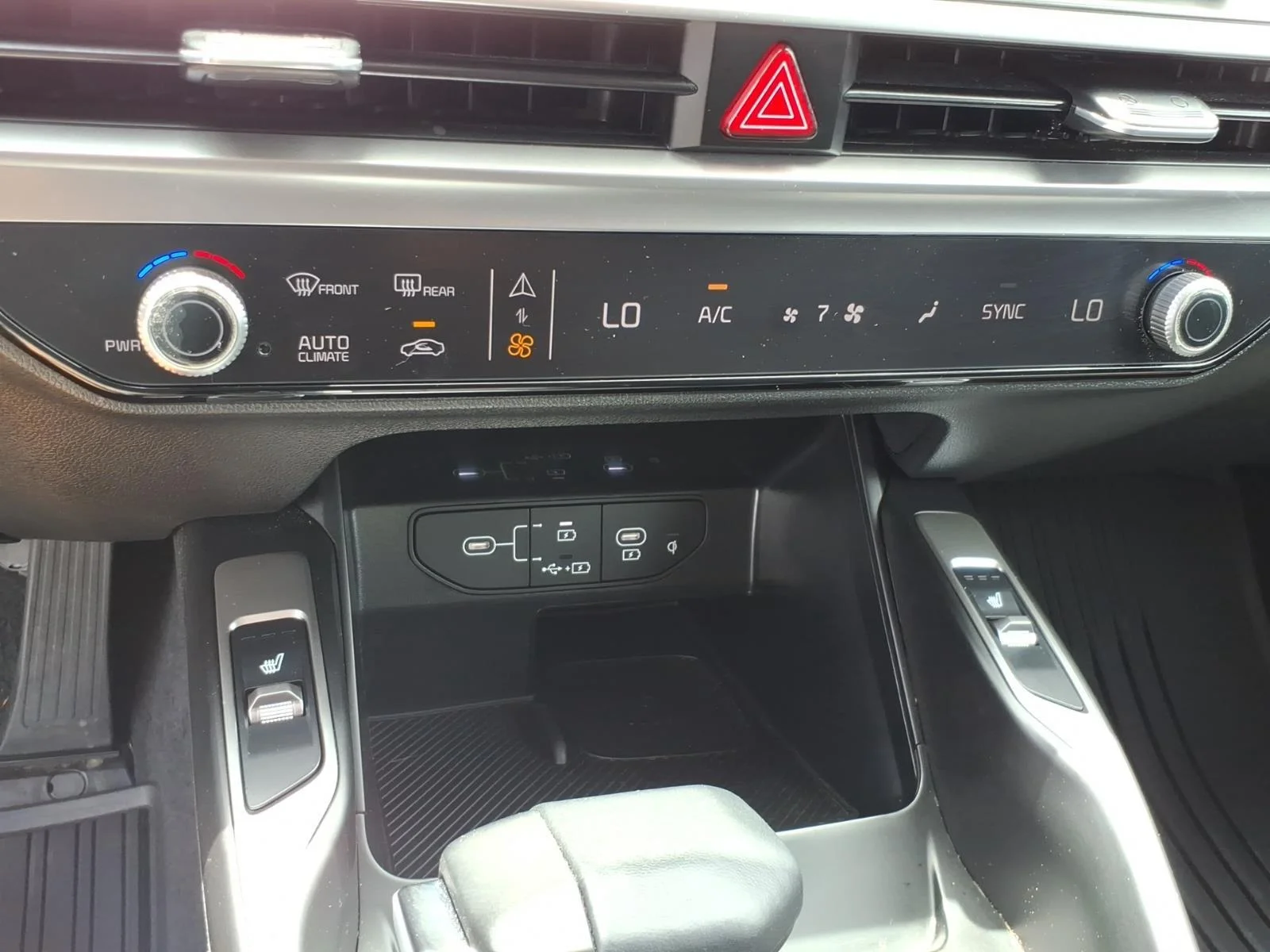 Used 2026 Wolf Gray Kia S image 17