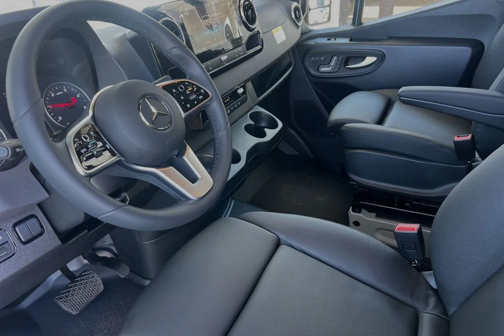 Used 2024 Iridium Silver Mercedes-Benz Cargo 144 WB image 9
