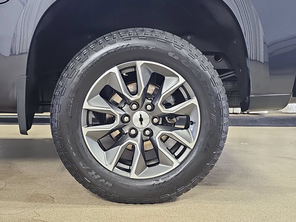 Certified Used 2024 Dark Ash Metallic Chevrolet LT (2FL) image 38