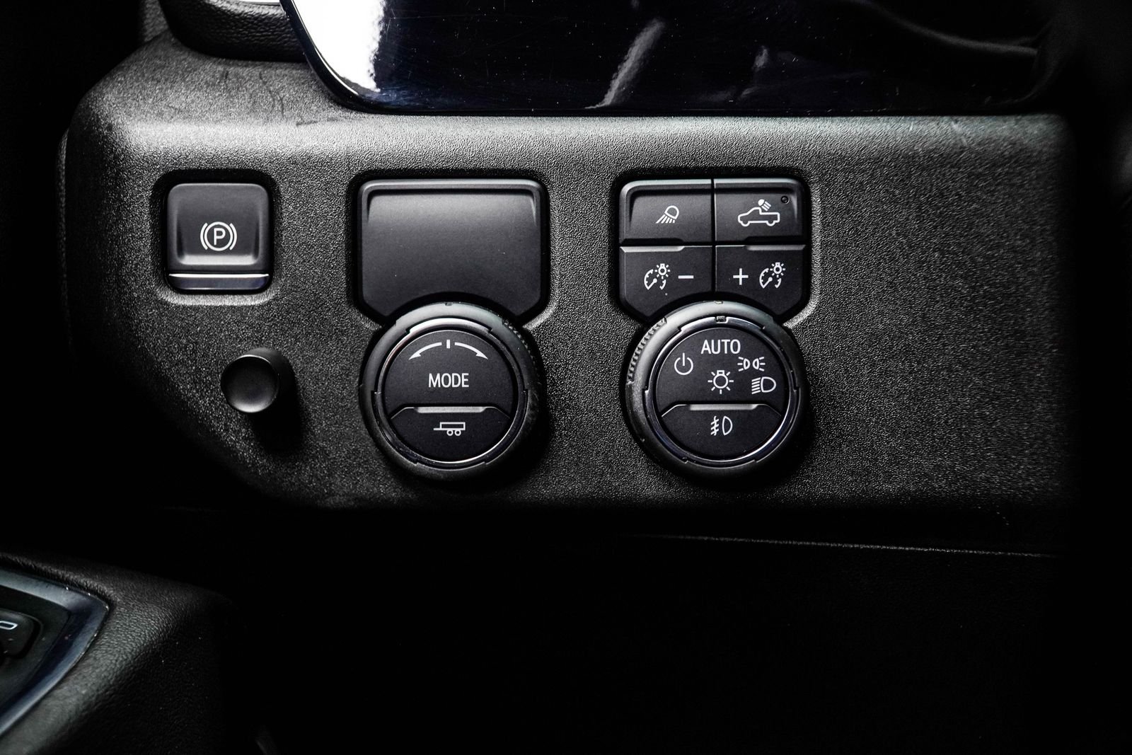 Used 2024 Gray Chevrolet LTZ image 36