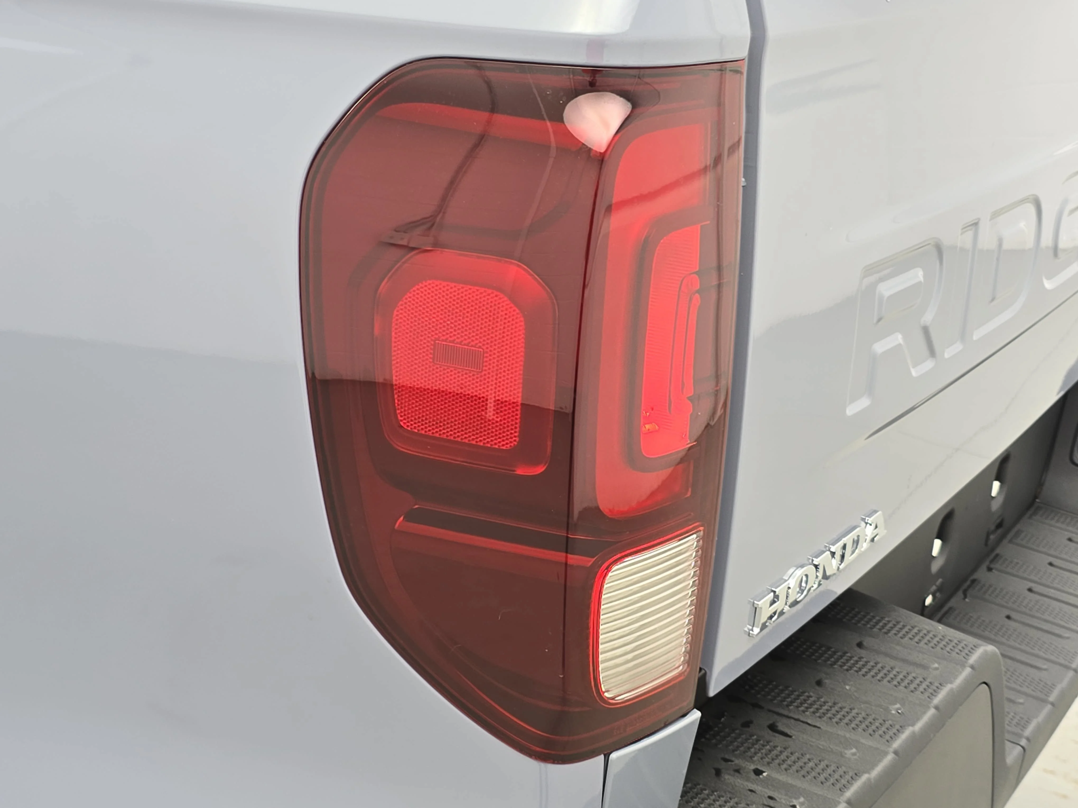 New 2026 Sonic Gray Pearl Honda RTL image 34