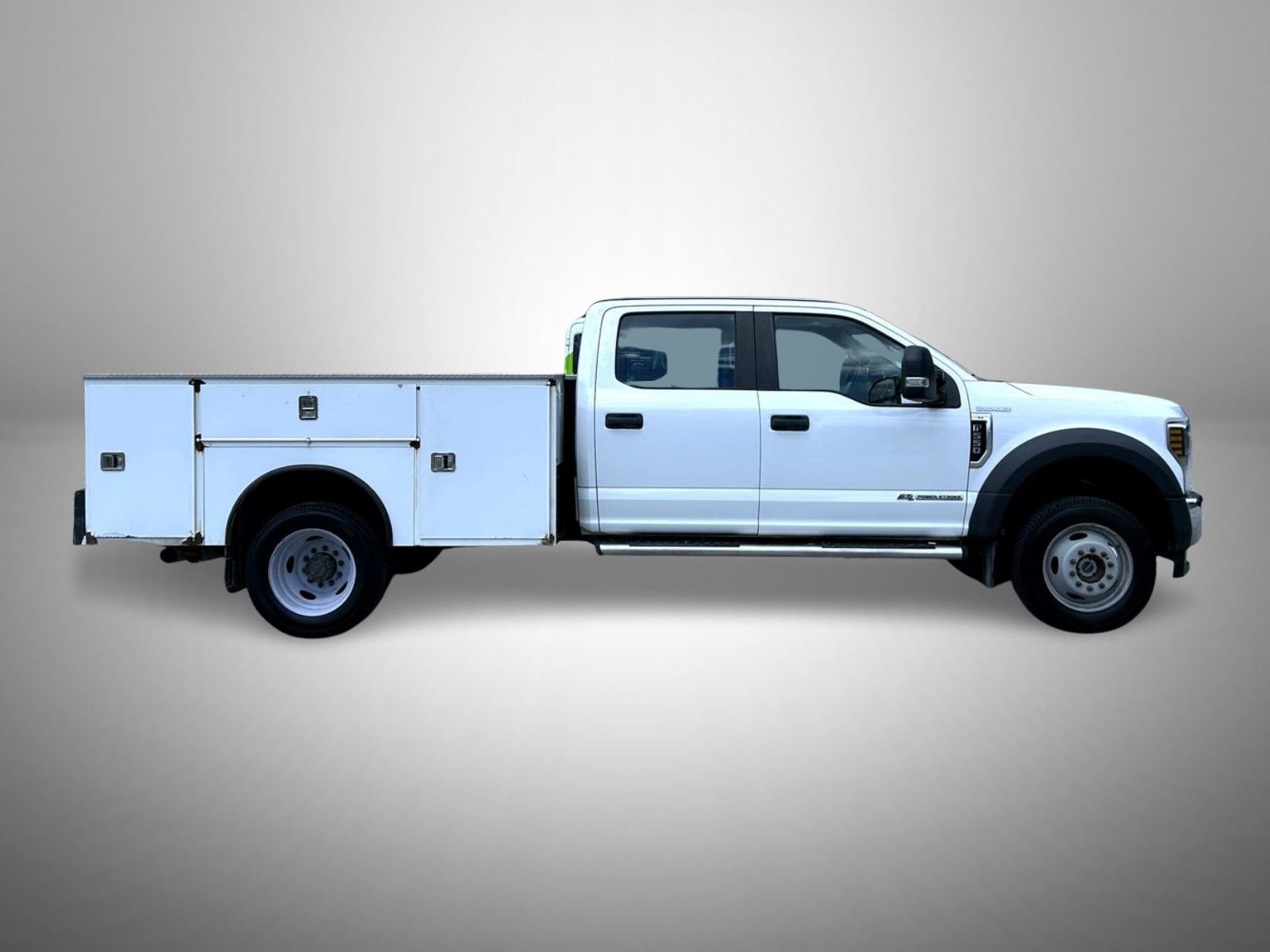 Used 2019 White Ford XL image 4