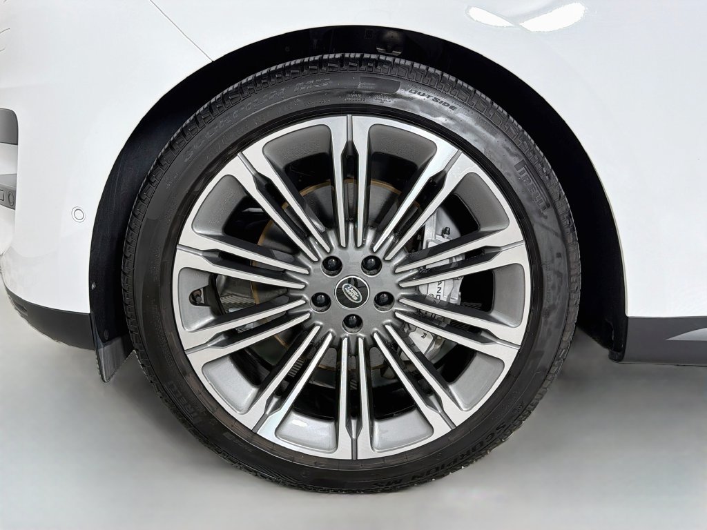 Certified Used 2025 White Land Rover SE image 34
