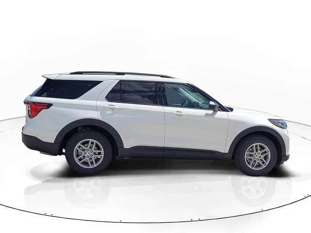 New 2026 White Metallic Ford Active image 4