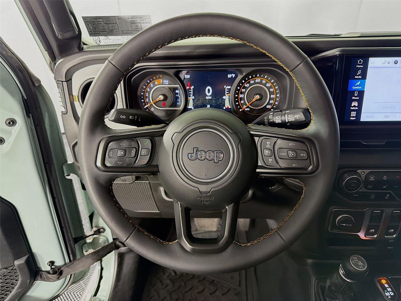 Used 2024 Earl Clearcoat Jeep Sport S image 12