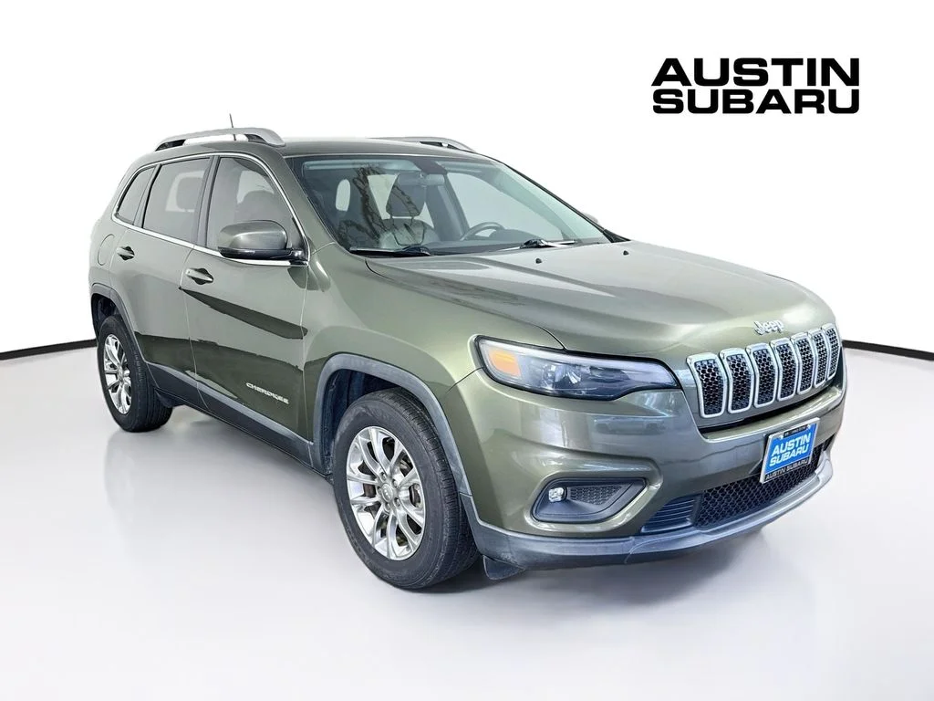 Used 2019 Green Jeep Latitude Plus image 1