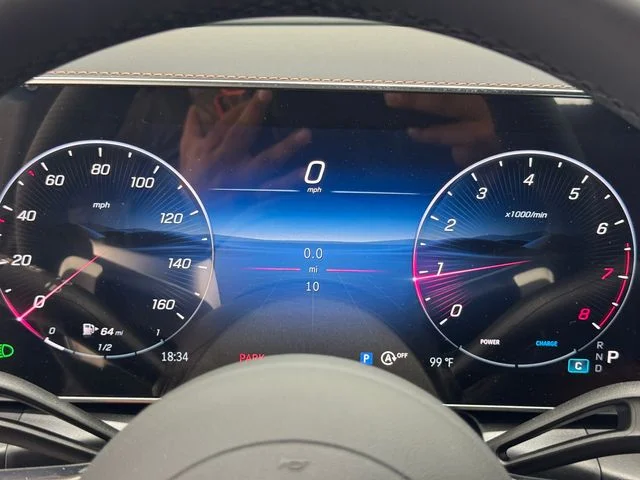 New 2027 Gray Mercedes-Benz GLC 300 image 2