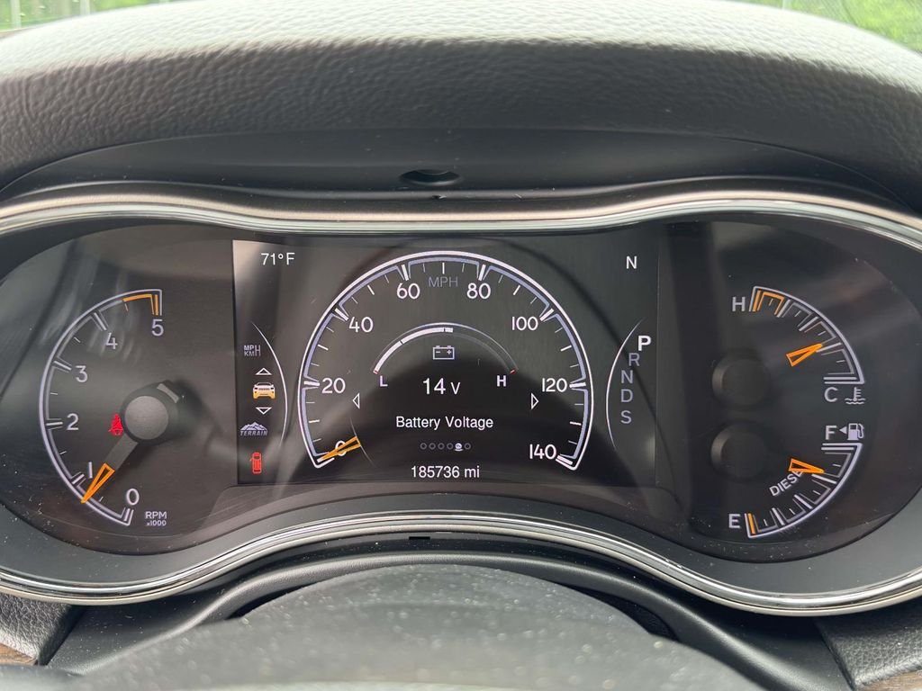 Used 2014 Black Jeep Limited image 24