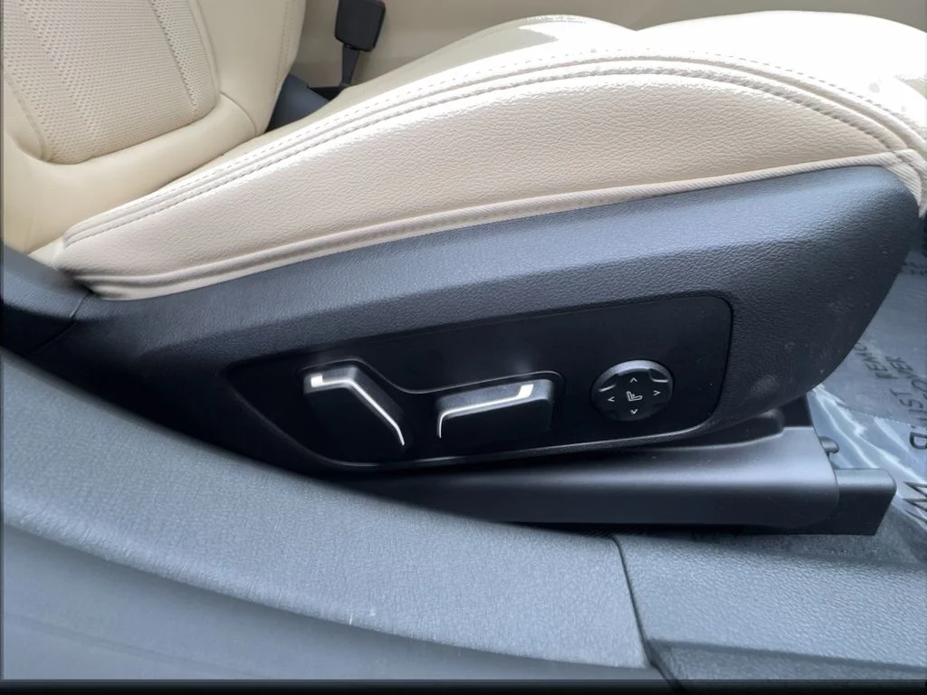 Used 2025 White BMW 430i Gran Coupe image 32