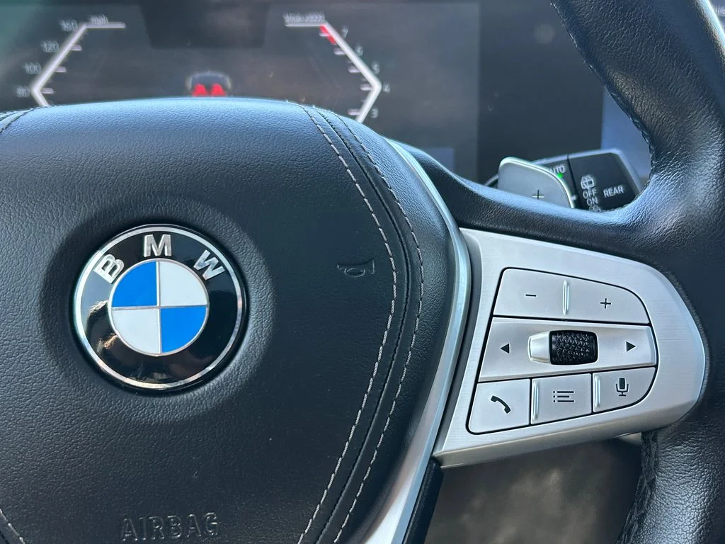 Used 2023 Green BMW xDrive40i image 20