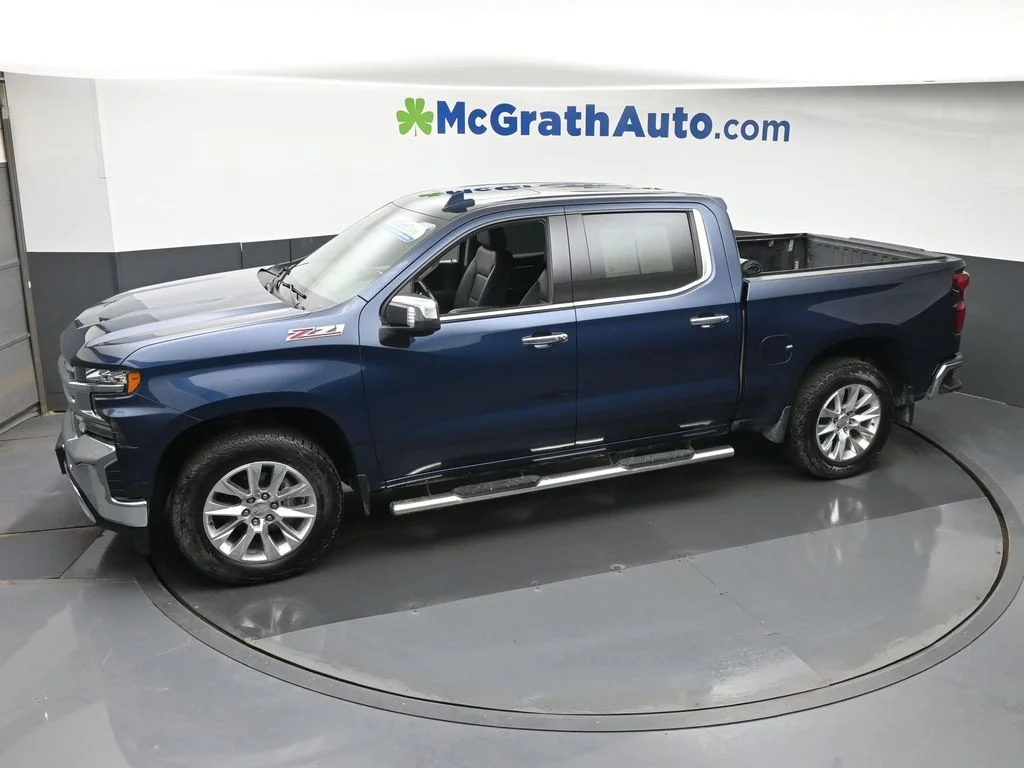 Used 2021 Blue Chevrolet LTZ image 22