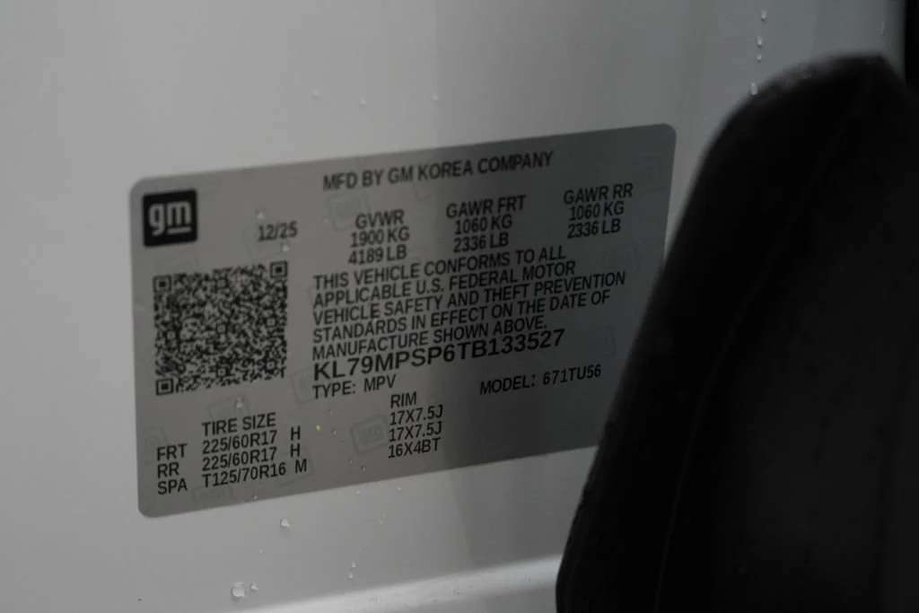 New 2026 Summit White Chevrolet LT image 41