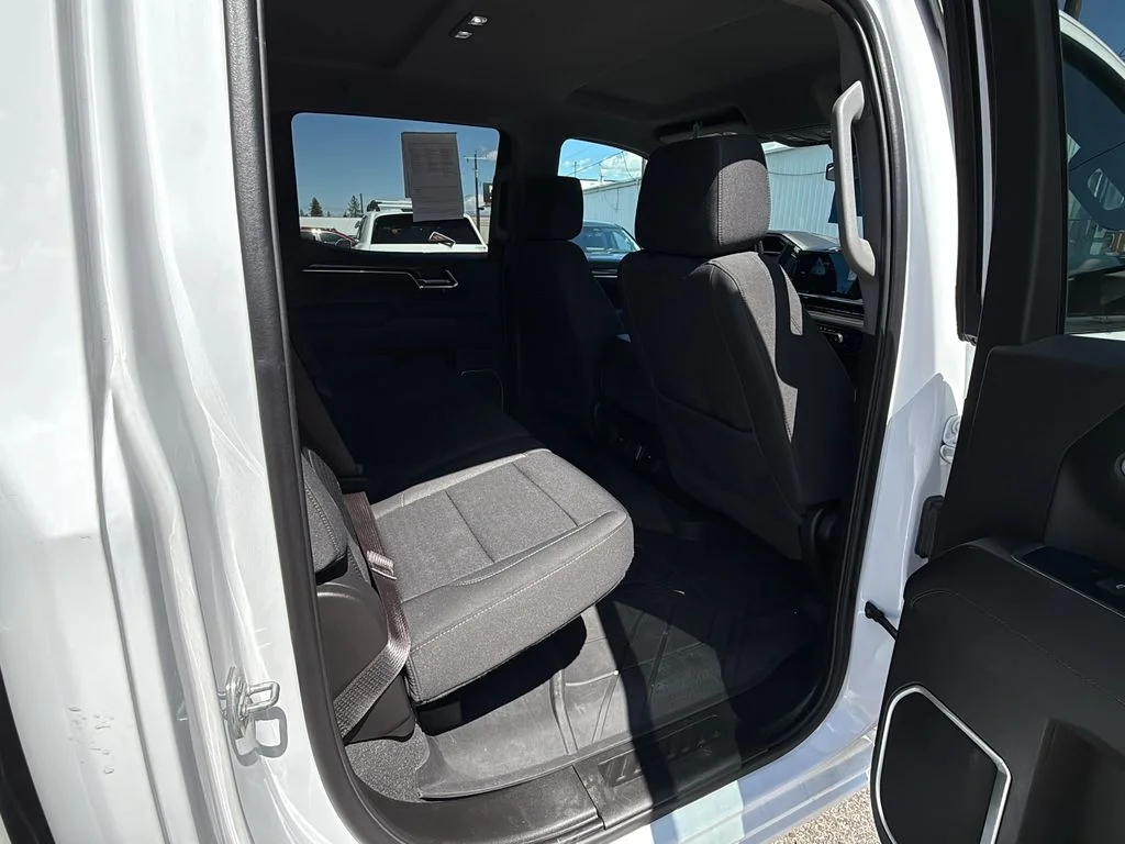 Used 2023 Summit White Chevrolet LT image 24
