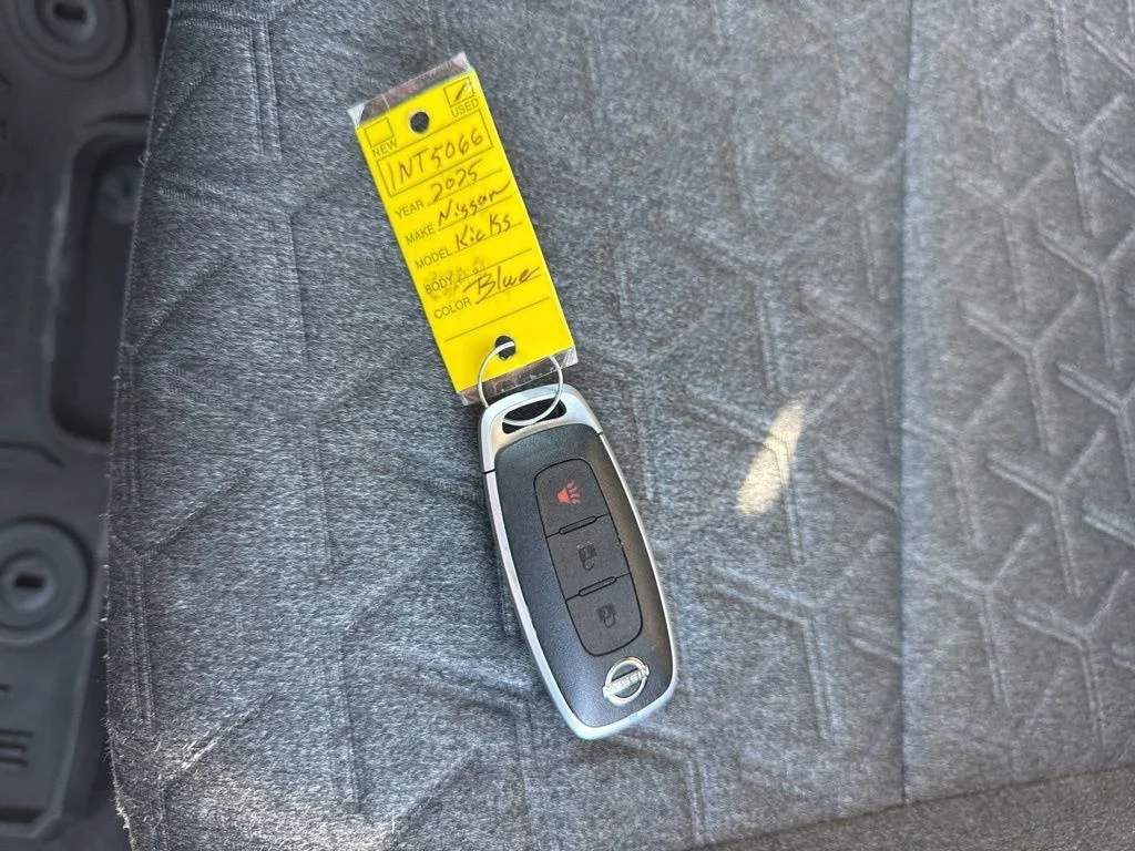 Used 2025 Blue Nissan SV image 31