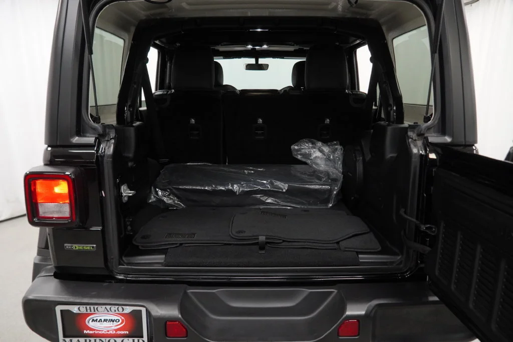 Certified Used 2023 Black Jeep Rubicon image 37