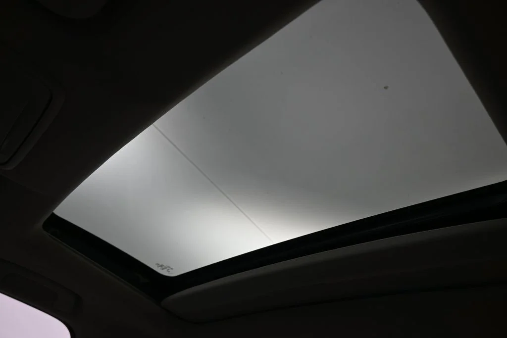 Used 2025 Gray Honda EX-L image 24