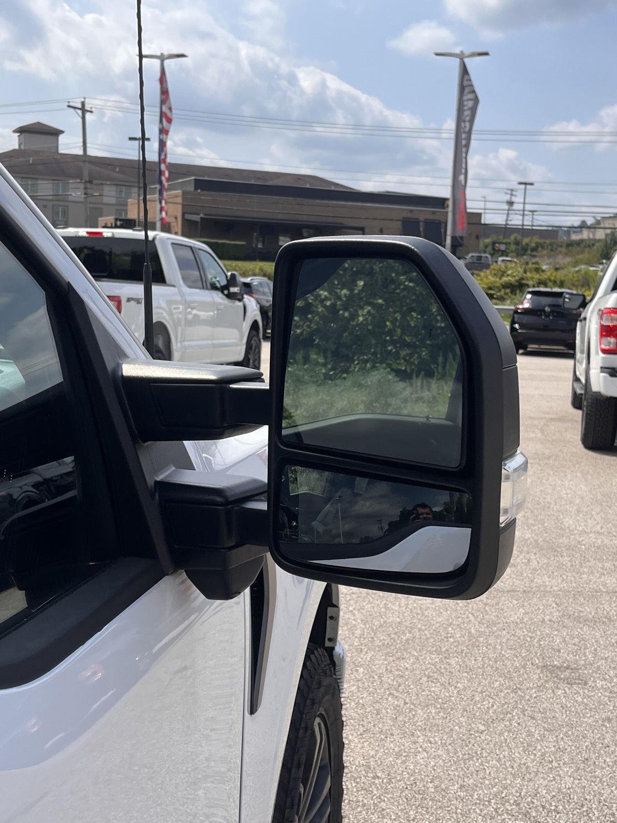 Used 2023 Oxford White Ford XLT image 11