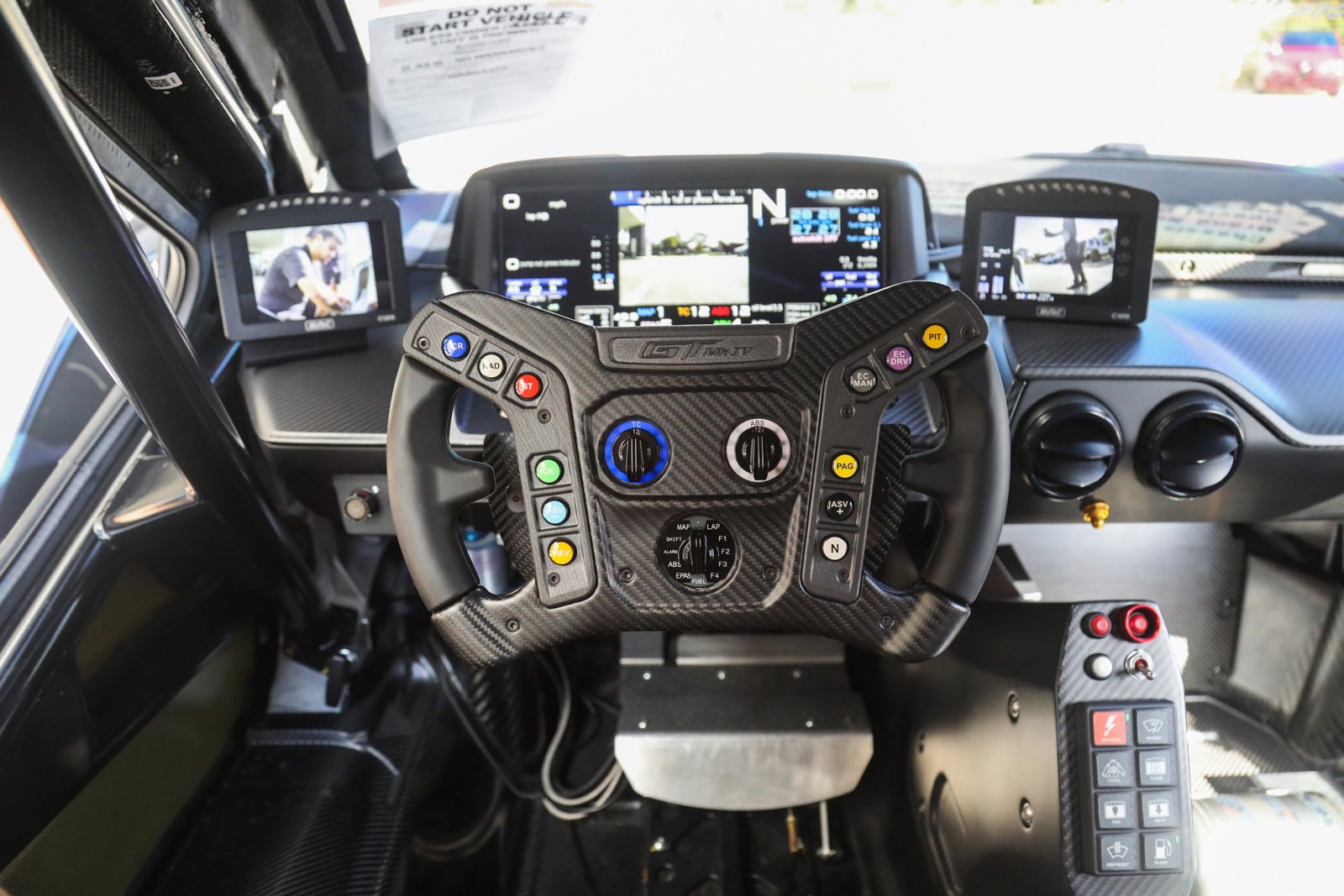Used 2023 White Ford  image 38