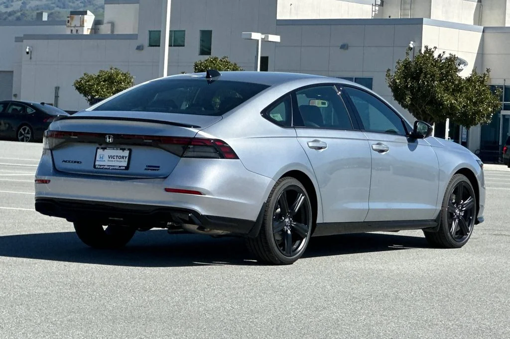 New 2026 Solar Silver Metallic Honda Sport-L image 4