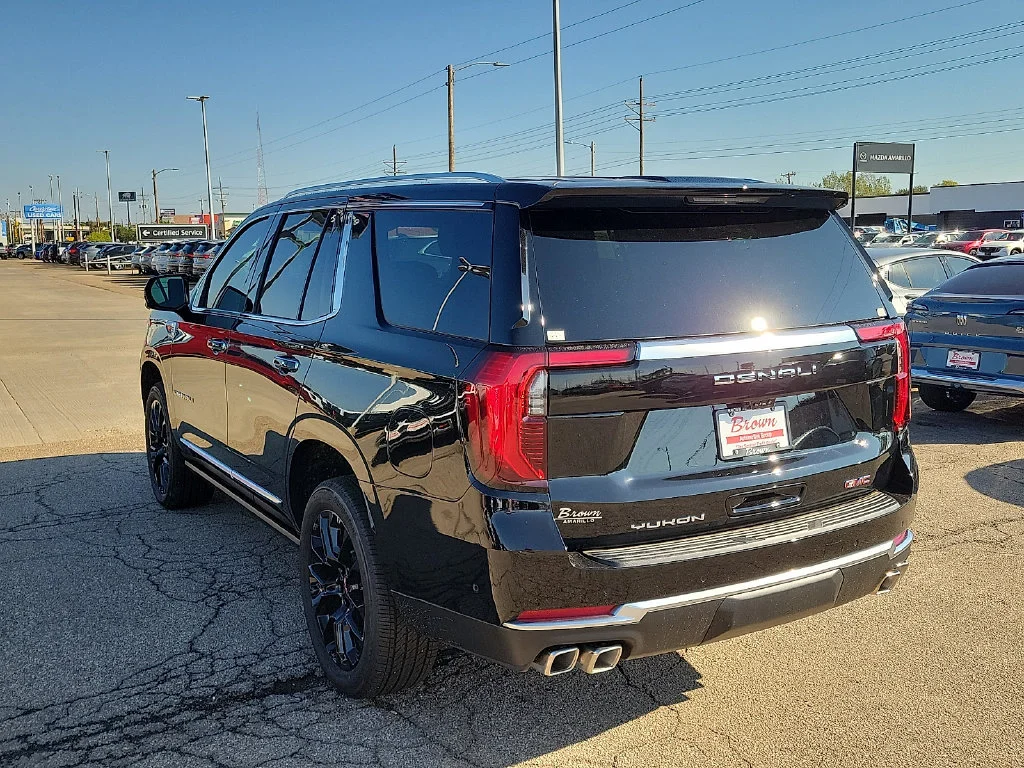 2026 GMC Yukon Denali - Photo 8