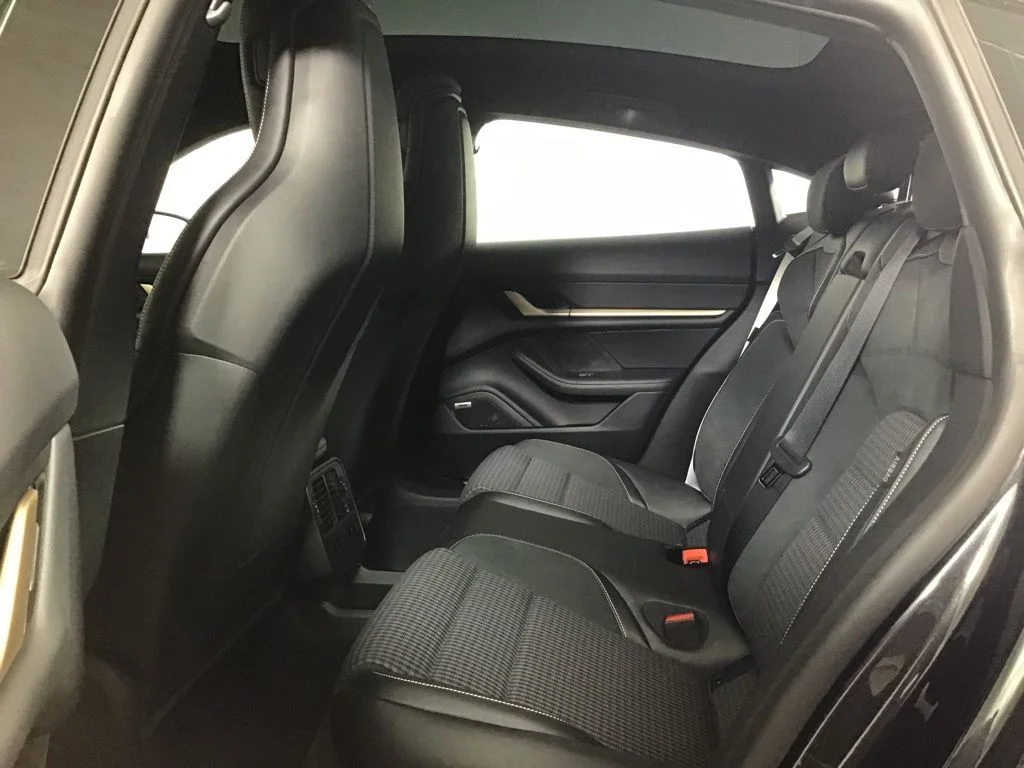 2025 Porsche Taycan S - Photo 26
