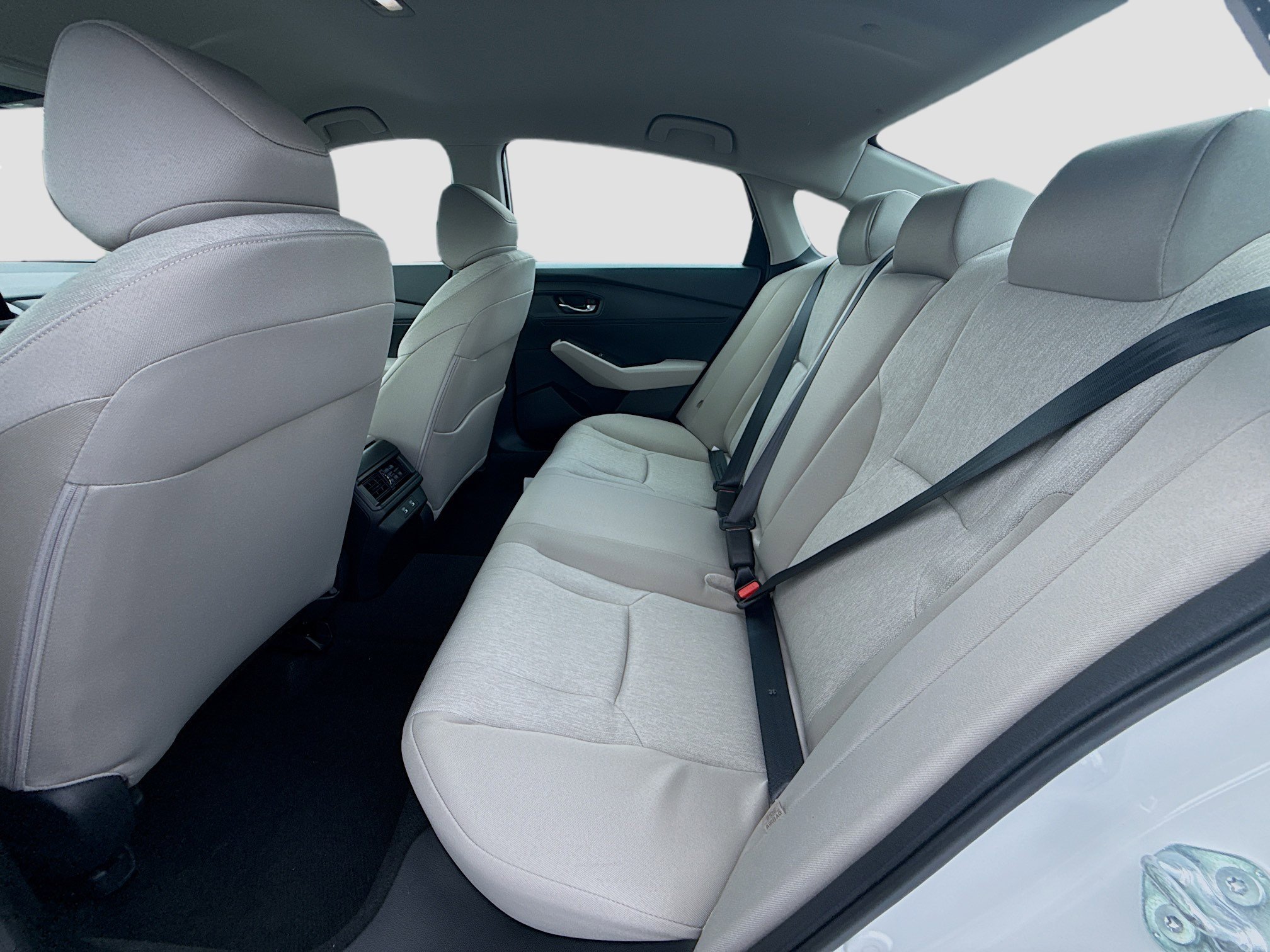 New 2026 Platinum White Pearl Honda LX image 20