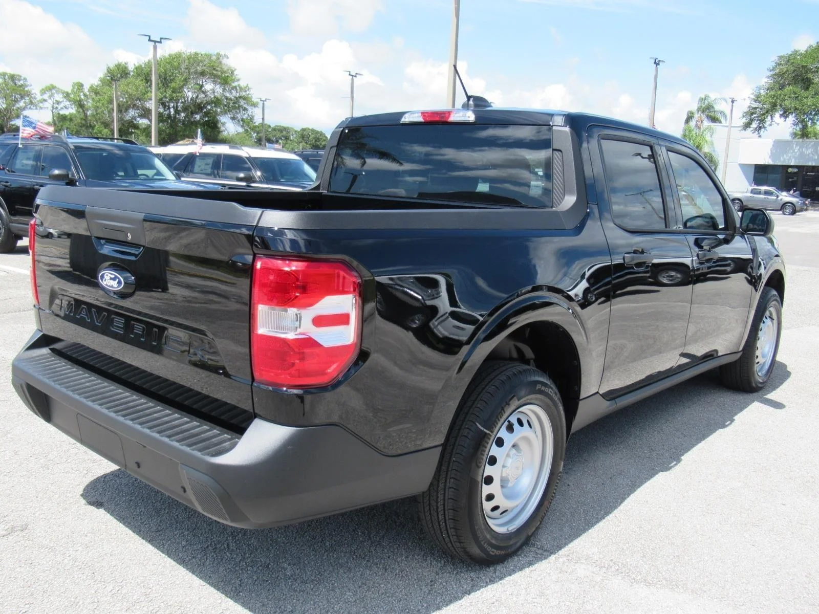 New 2026 Shadow Black Ford XL image 7