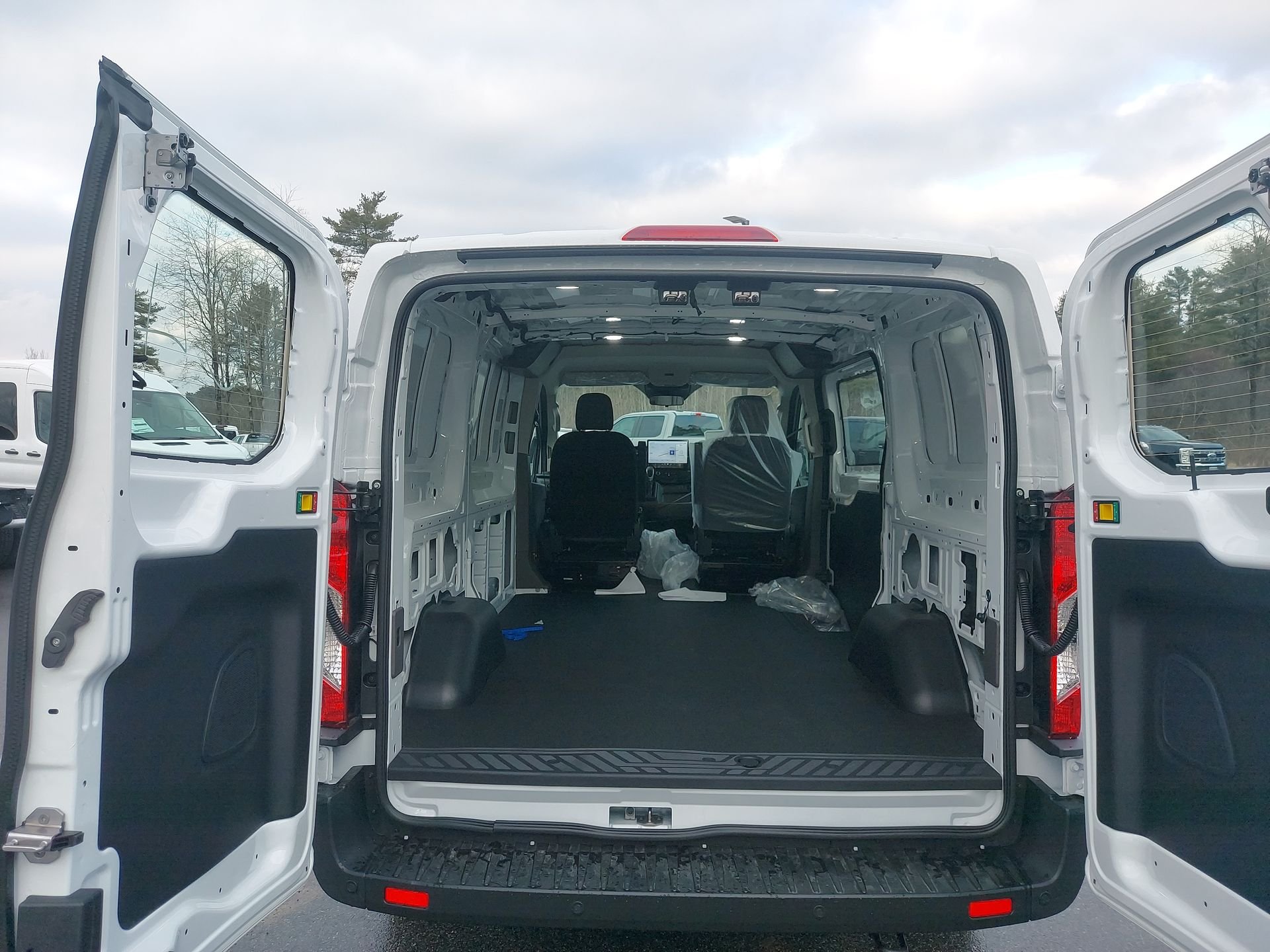 New 2026 Oxford White Ford Cargo Van image 3