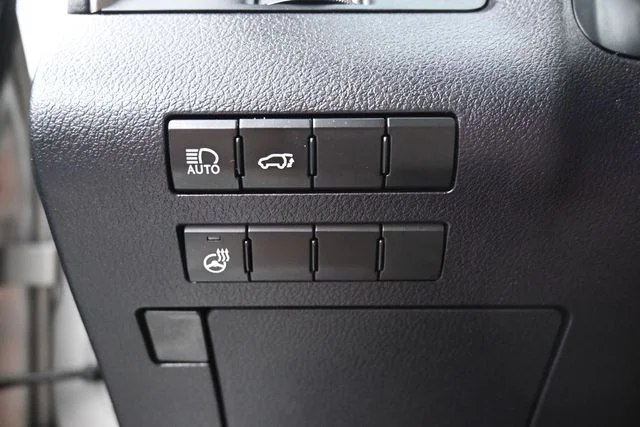 Used 2020 Silver Lexus 350 image 35