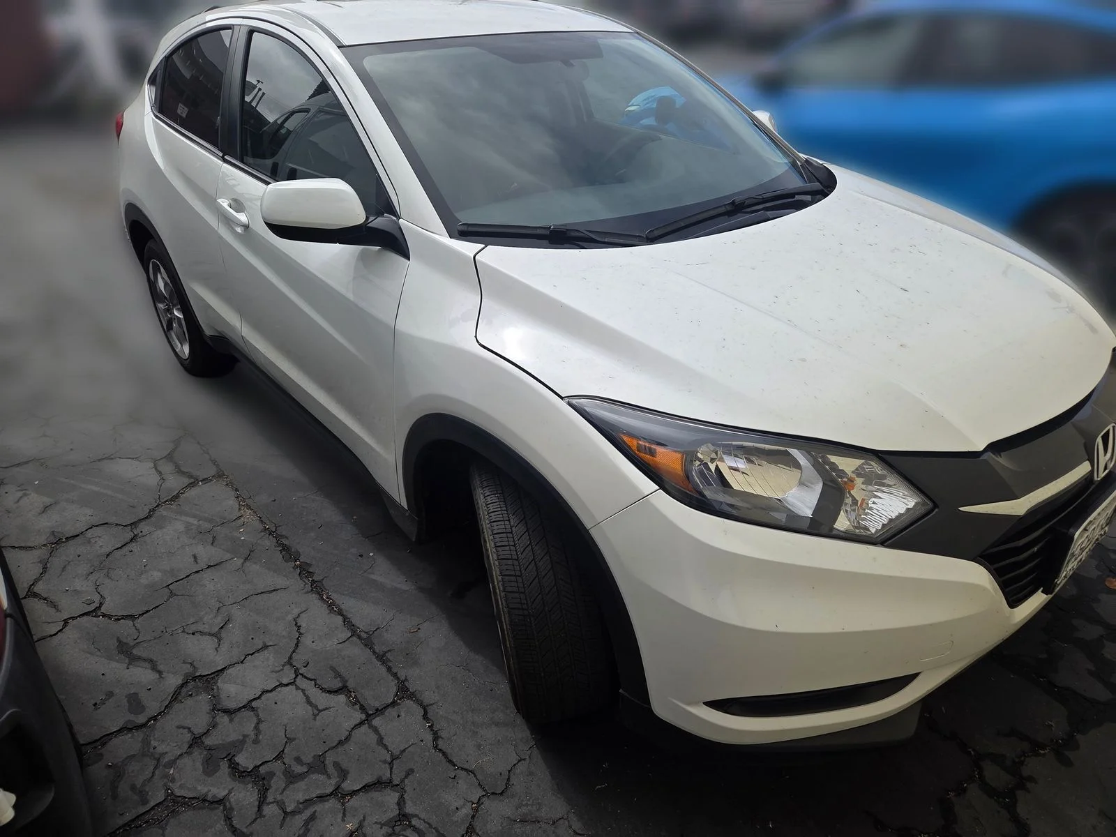 Used 2018 White Orchid Pearl Honda LX image 3