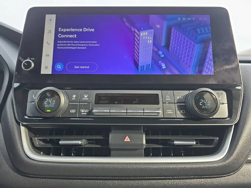 Used 2024  Toyota XLE image 28