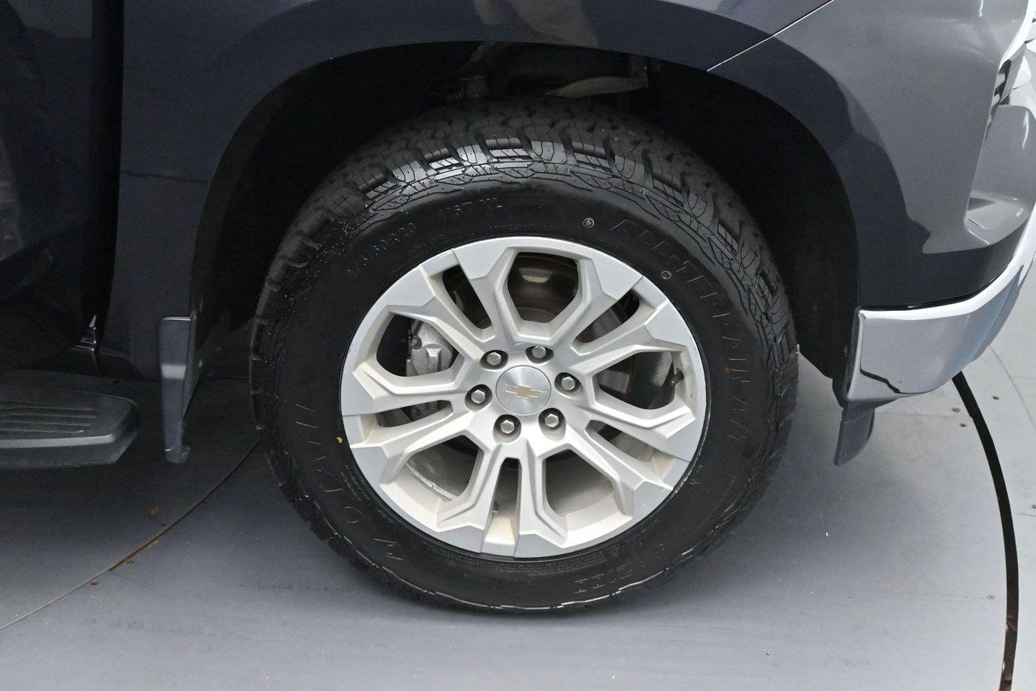 Used 2022 Dark Ash Metallic Chevrolet LTZ image 32