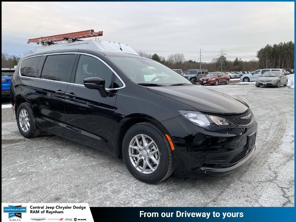 2026 Chrysler Voyager