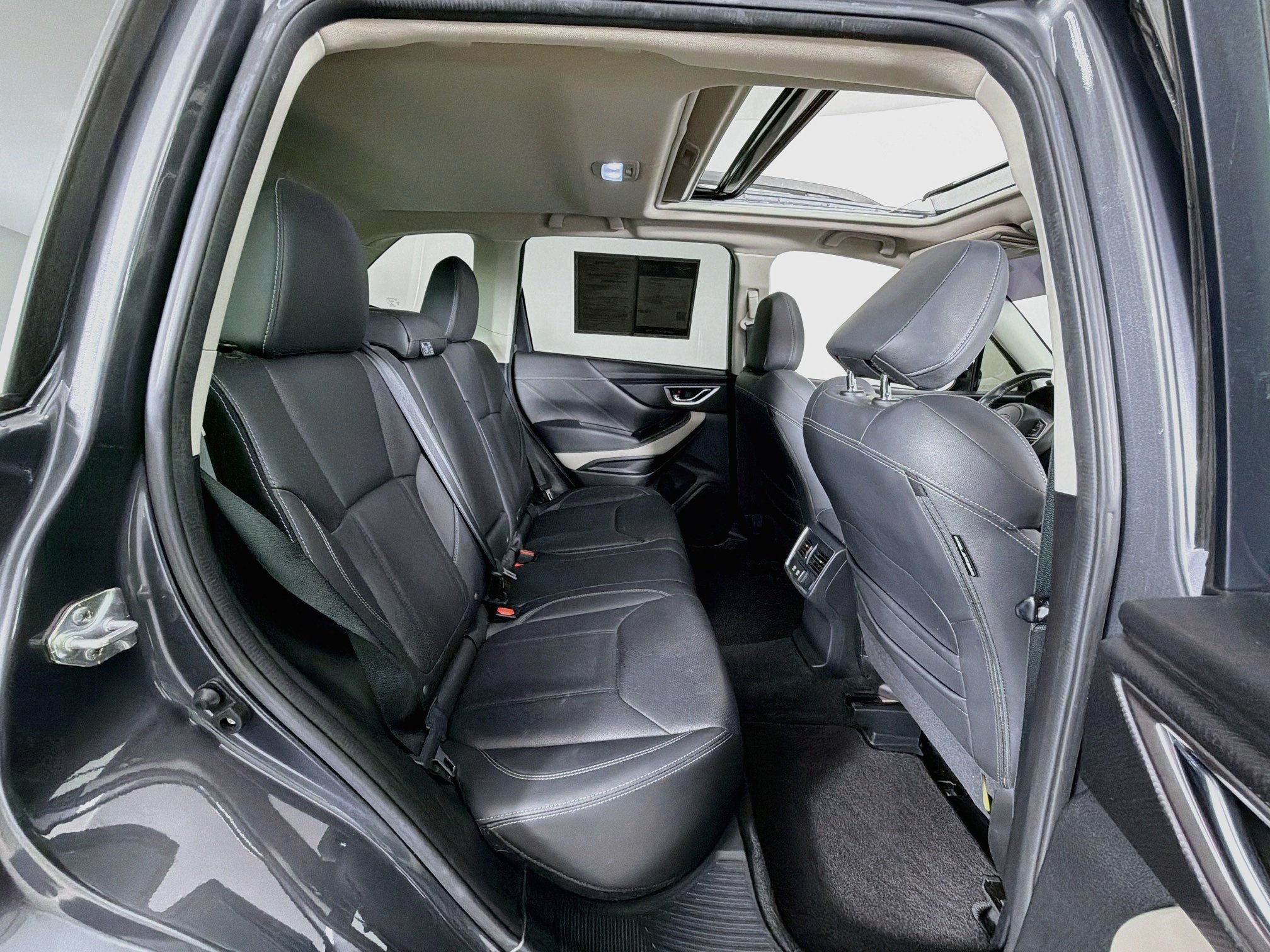 Used 2023 Magnetite Gray Metallic Subaru Limited image 29