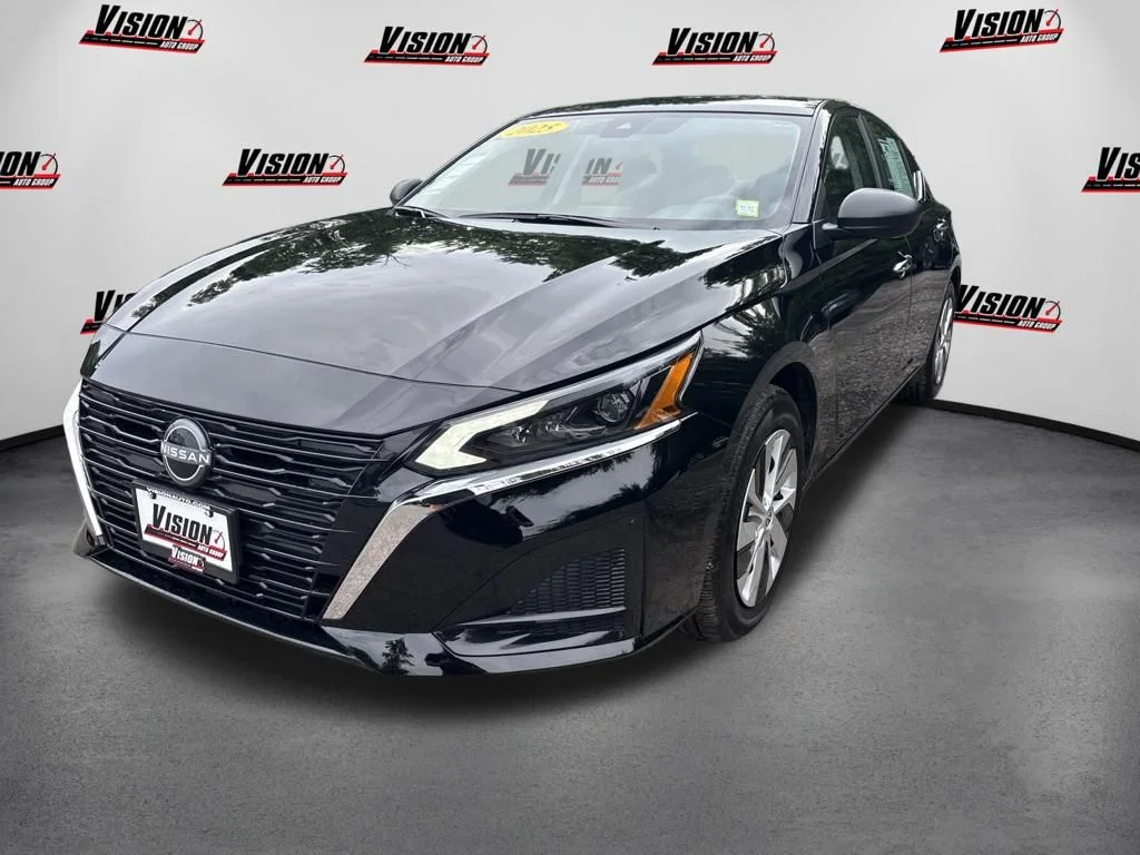 2025 Nissan Altima