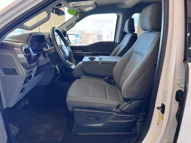 2025 Ford F-150 XLT - Photo 9