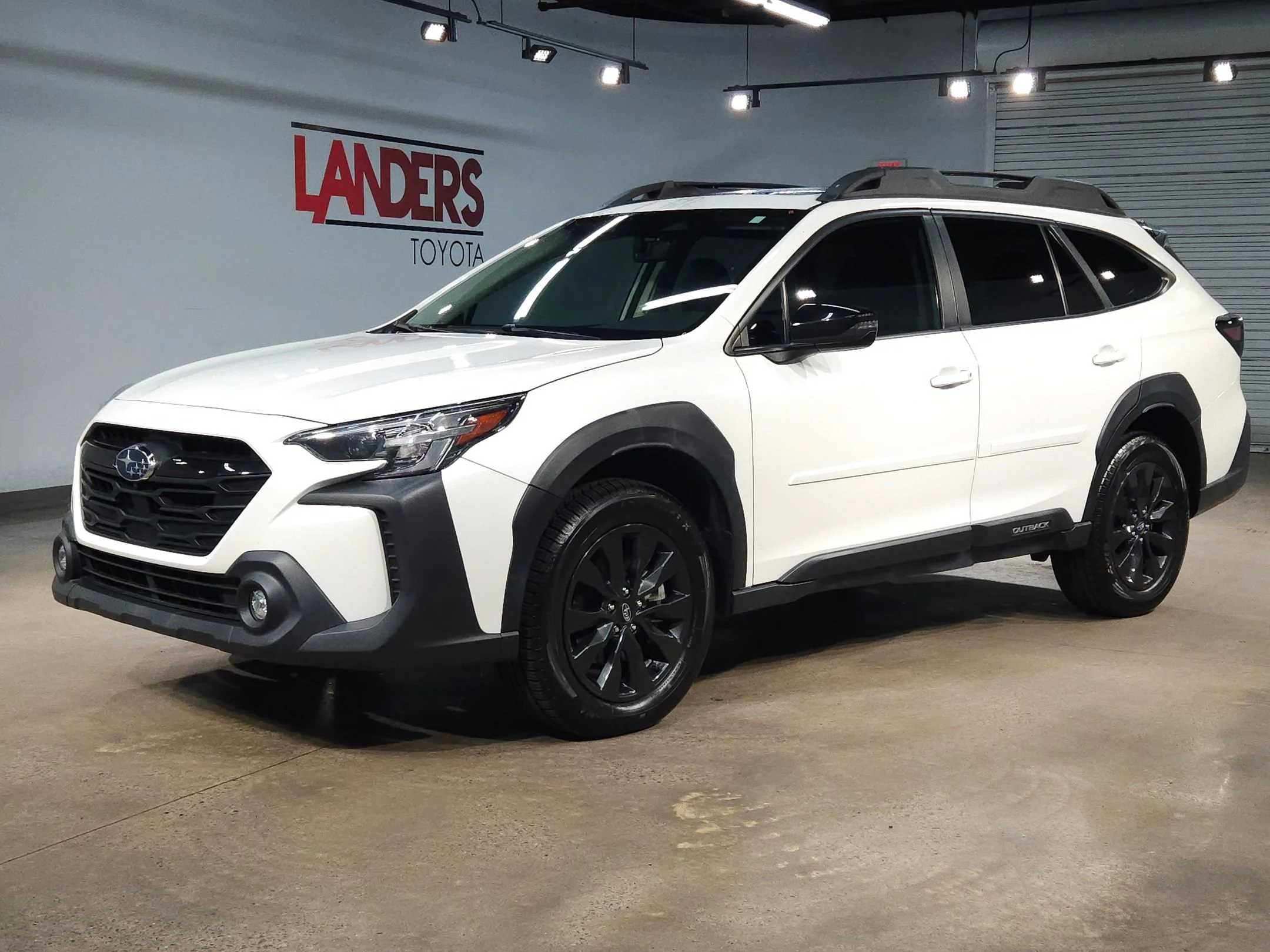 Used 2024 Crystal White Pearl Subaru Onyx Edition XT image 3