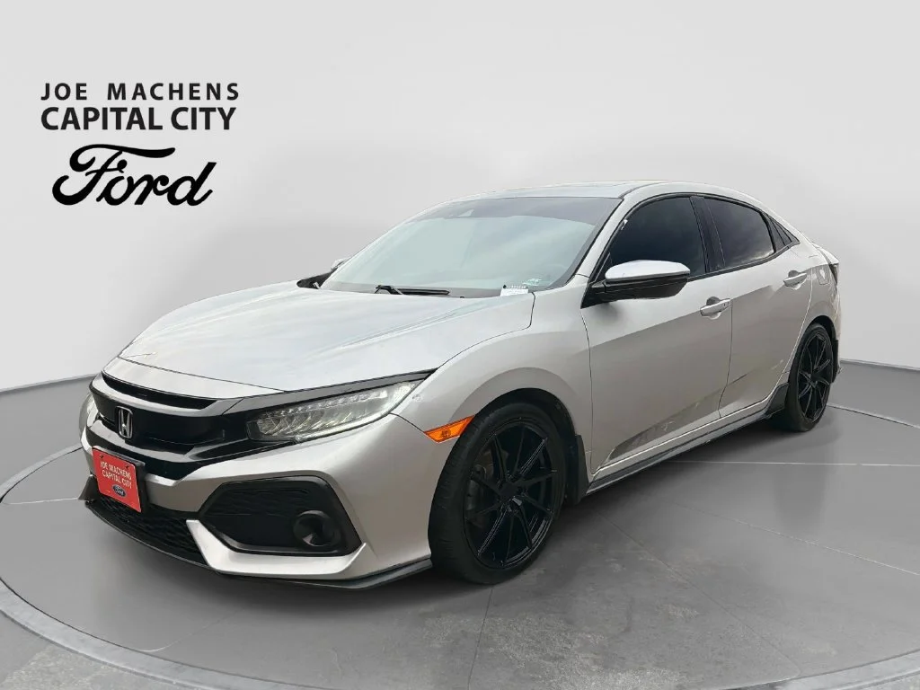 Used 2018 Silver Metallic Honda Sport Touring image 9