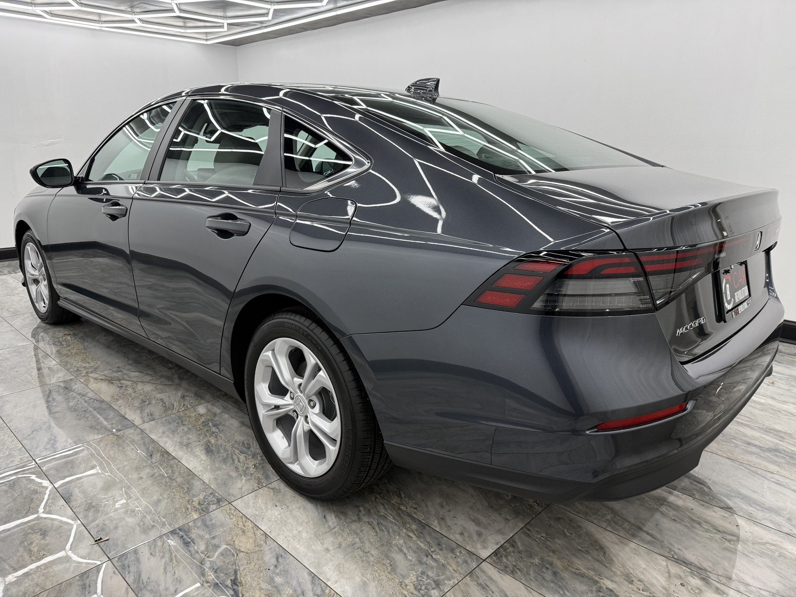 2025 Honda Accord LX photo 4