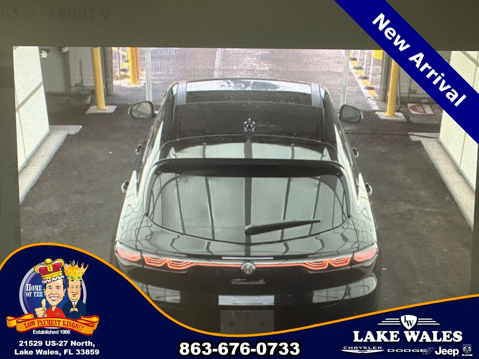 Used 2025 Black Alfa Romeo Base image 23