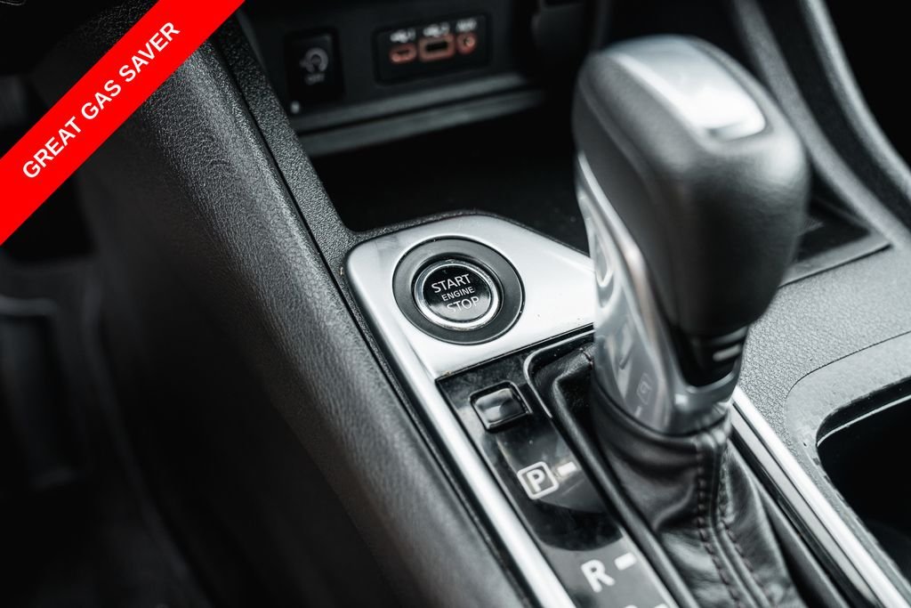 Used 2024 Rosewood Nissan SV image 17