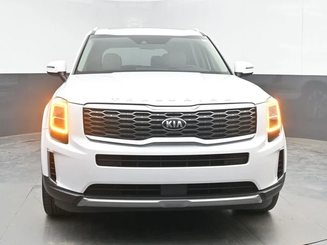 Used 2021 White Kia EX image 2