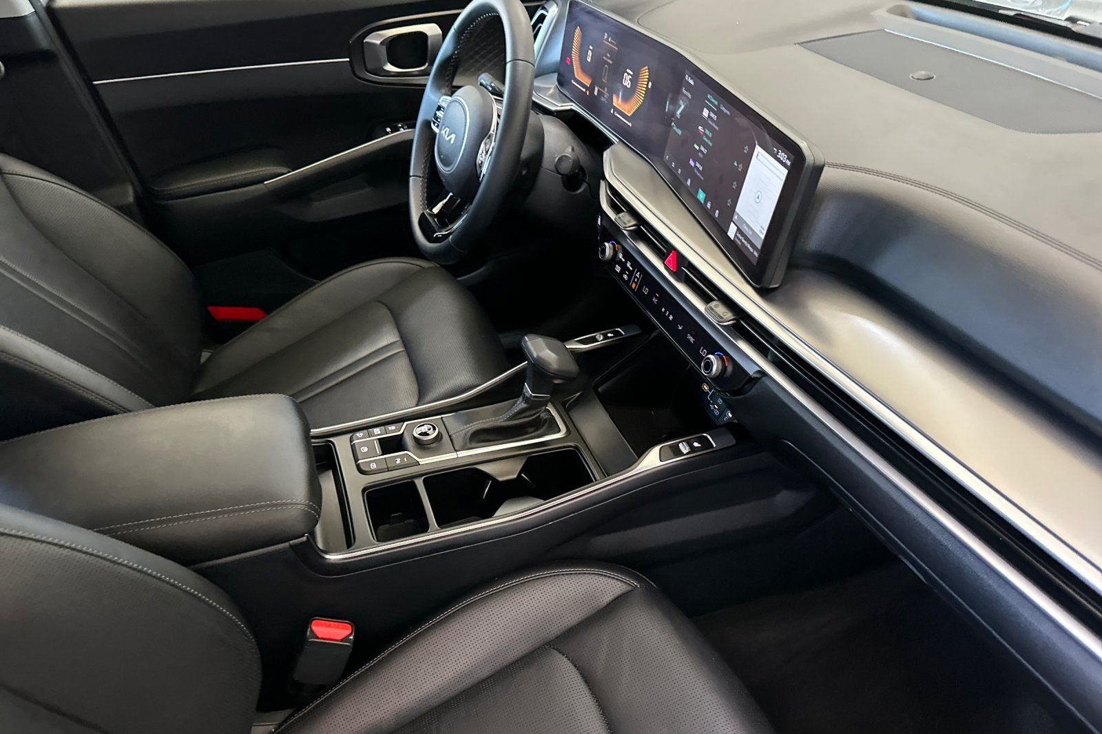 Used 2025 Gray Kia S image 18