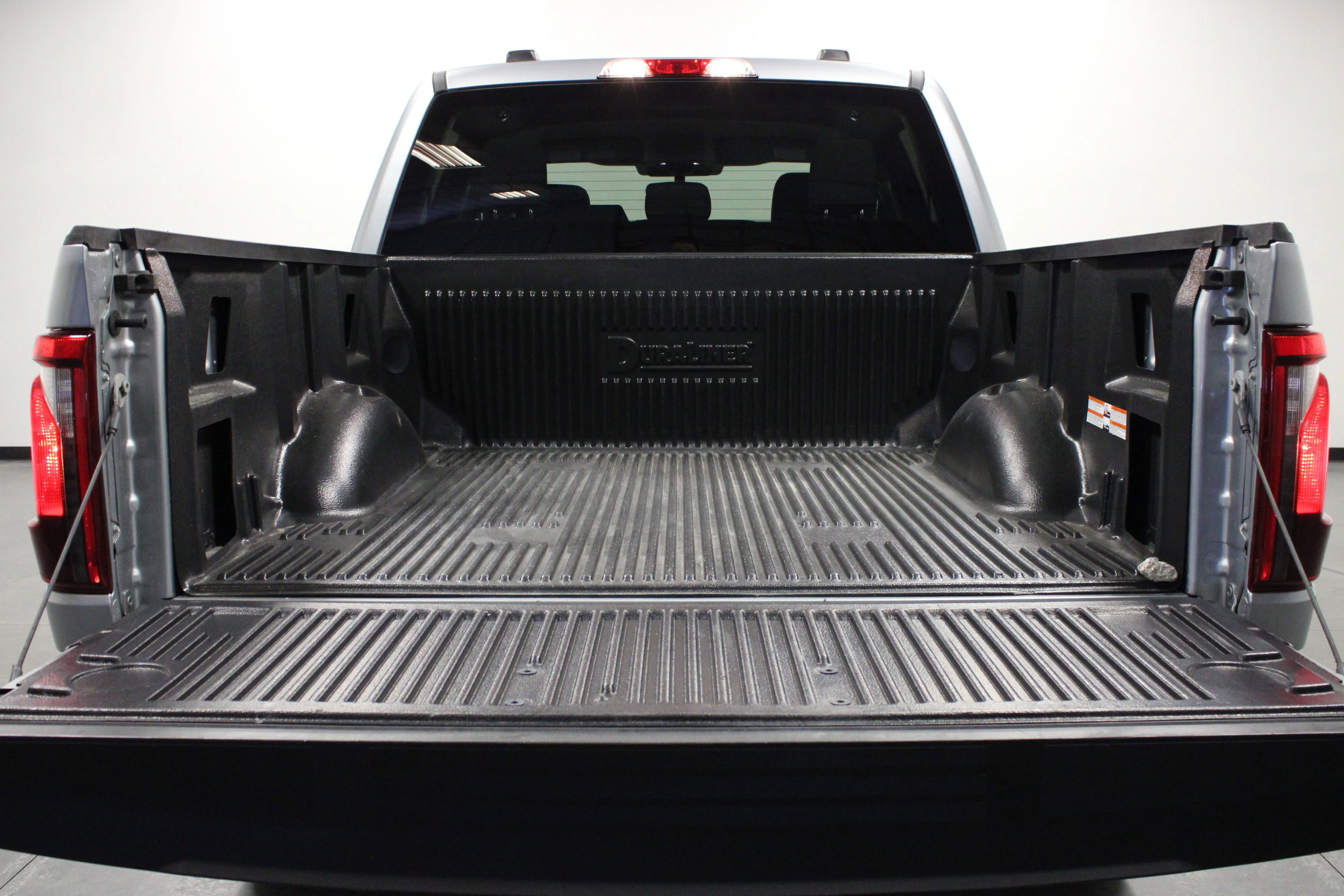 Used 2025 Iconic Silver Metallic Ford XLT image 14
